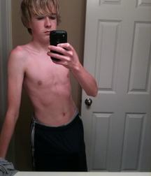 Cute Boys 5dd4da48069ca.jpg