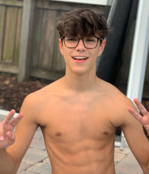 NN boys models and sport 5df27e68ebc35.png