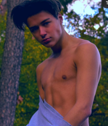 NN boys models and sport 5df27e9861dad.png