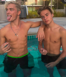 NN boys models and sport 5df27e9c349fb.png