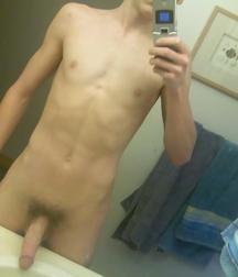 Hot Boys 2 5df3d63718256.jpg