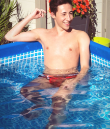 Very cute boys 5df3e03a108d7.png