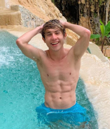 Very cute boys 5df3e05adda42.png