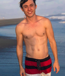 Very cute boys 5df3e0658e41c.png