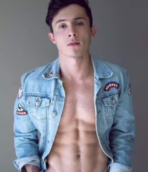 Very cute boys 5df3e074d3c06.png