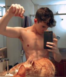 Mark, models 5df7e26f69210.png