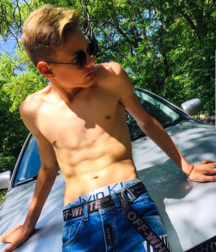 Funny Boys and summer 5df7f183e2857.png