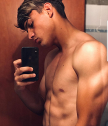 Insta boys models twink tube 5e0f80030f539.png