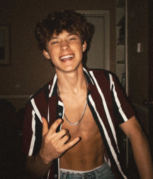 Insta boys models twink tube 5e0f80132ff65.png
