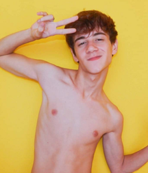 Insta boys models twink tube 5e0f805e9973f.png