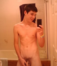 Naked Cute Boys 5e10cd7e712b9.jpg