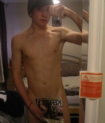 Naked Cute Boys 5e10cd99a8bd1.jpg