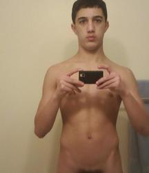 Naked Cute Boys 5e10cdd685a32.jpg