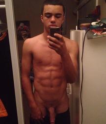 Naked Cute Boys 5e10ce003654e.jpg