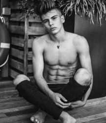 Boys models NN série 1 twink tube 5e132fb187c4d.png