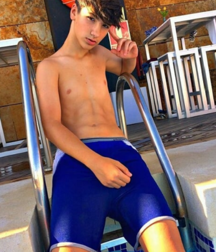 Boys models NN Série 2 twink tube 5e133f1b4ed21.png