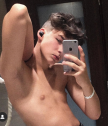 Boys models NN Série 2 twink tube 5e133f2c2127f.png