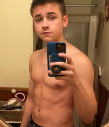 Boys models NN Série 2 twink tube 5e133f5b14a41.png