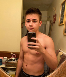 Cute teens on insta 5 5e26cde3c139b.png
