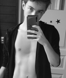 Cute teens on insta 5 5e26cdeb41120.png