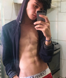 Cute teens on insta 5 5e26ce43434e4.png