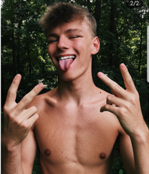 Cute teens on insta 5 5e26cea12906a.png