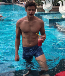 Teens on insta 4 5e26d2d27ee80.png