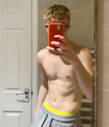 Teens on insta, best and cute 5e3716bf4c90b.png