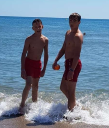 Teens on insta, best and cute 5e37170eefe9c.png