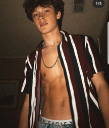 Teens on insta, best and cute 5e37172a54359.png