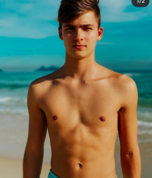 Teens on beach série 1 NN 5e554d0c845d8.png