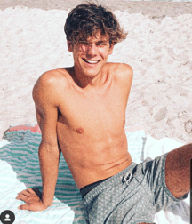 Teens outdoor, NN 5e554e2e36088.png