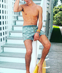 Teens outdoor, NN 5e554e2fc2d7d.png