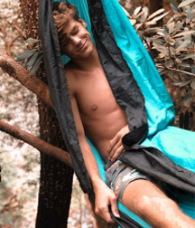 Teens outdoor, NN 5e554e6a2c53c.png