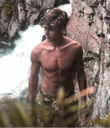 Teens outdoor, NN 5e554e7155880.png