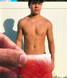 Teens outdoor, NN 5e554e7cd916c.png