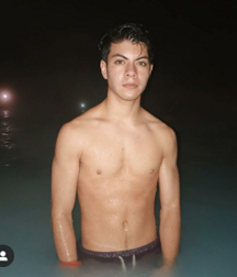 Teens outdoor, NN 5e554e8b2b439.png