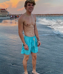 Teens outdoor, NN 5e554ea08a95f.png