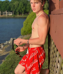 Teens outdoor, NN 5e554ea923ed0.png