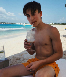 Cute teens extra 5e654d314da75.png