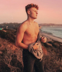 Boys models on insta NN 5e67a233986db.png