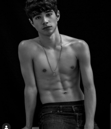 Teen models and sports, NN 5e7c91bb2e363.png