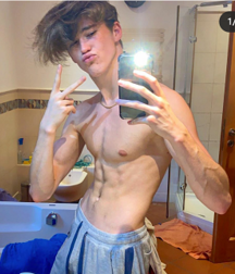 Teen models and sports, NN 5e7c91d6d385a.png