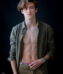 Teen models and sports, NN 5e7c91f0deb1e.png