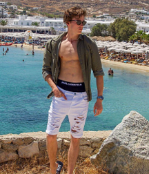 Teen models and sports, NN 5e7c920c6b18c.png
