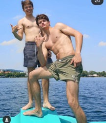 Teen models and sports, NN 5e7c923c74c6a.png