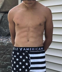 Teen models and sports, NN 5e7c925a4ea9f.png