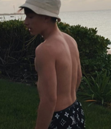 Teen models and sports, NN 5e7c9274eeecb.png