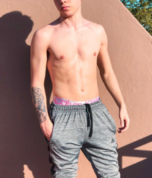 Teen models and sports, NN 5e7c929c2150a.png