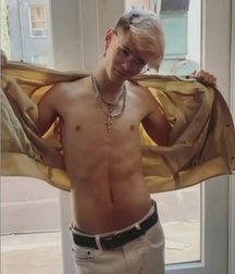 Summer boys funny gay porn selfies  5f551d4a2b48b.jpg
